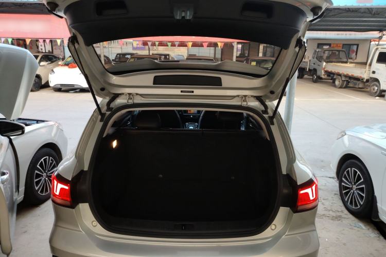 Used Roewe Ei5 2018 Internet Flagship Edition
