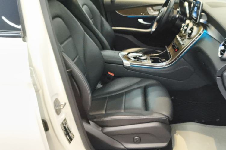 Used Mercedes-Benz GLC Coupe 2019 Facelift GLC 260 4MATIC Coupe SUV
