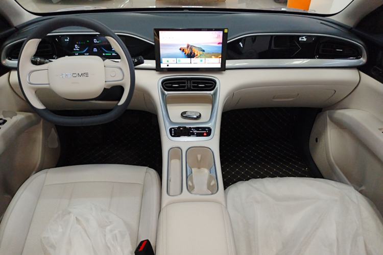 Used Geely Galaxy Geome 2026 Model 310km Youth Edition Center Console