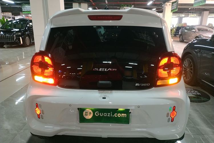 Used Roewe Clever 2021 302 km New Four-Seater Super-Efficient Version
