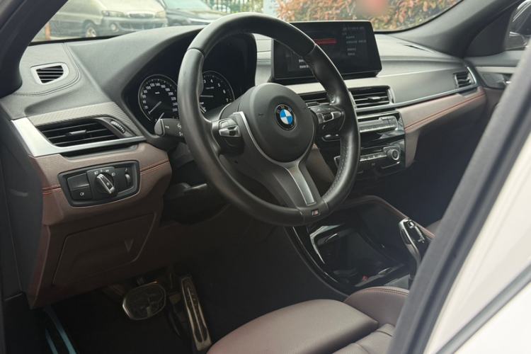 Used BMW X2 2021 Restyled sDrive25i Sharp Edition Interior 6