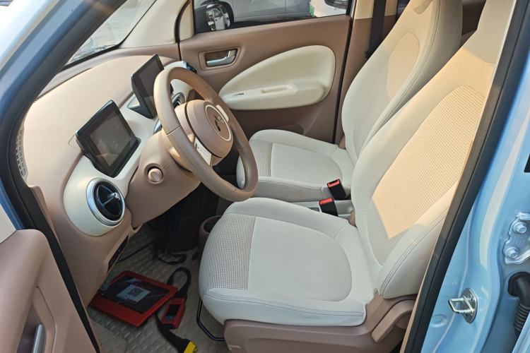 Used Wuling Hongguang MINIEV 2025 Four-Door Version Premium Edition Left Front Seat