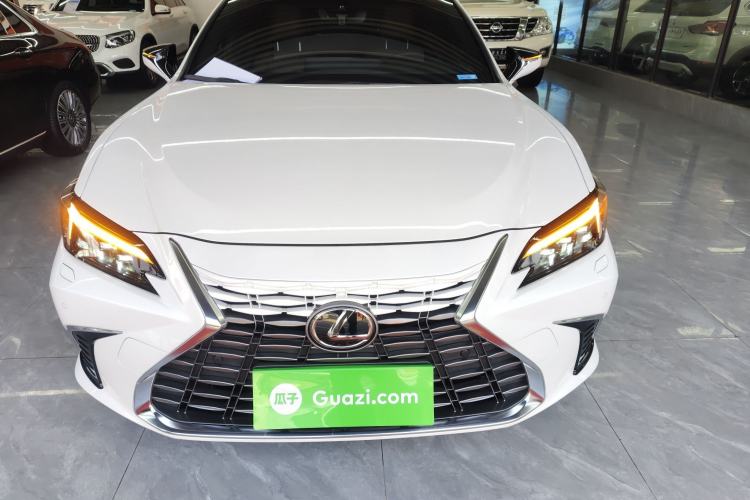 Used Lexus ES 2025 200 Premium Edition
