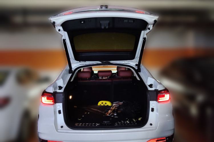 Used CHANGAN CS85 COUPE 2019 1.5T DCT Luxury Version China VI Standard
