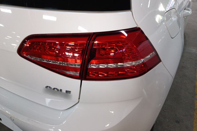 Used Volkswagen Golf 2016 230TSI Automatic Comfort Version
