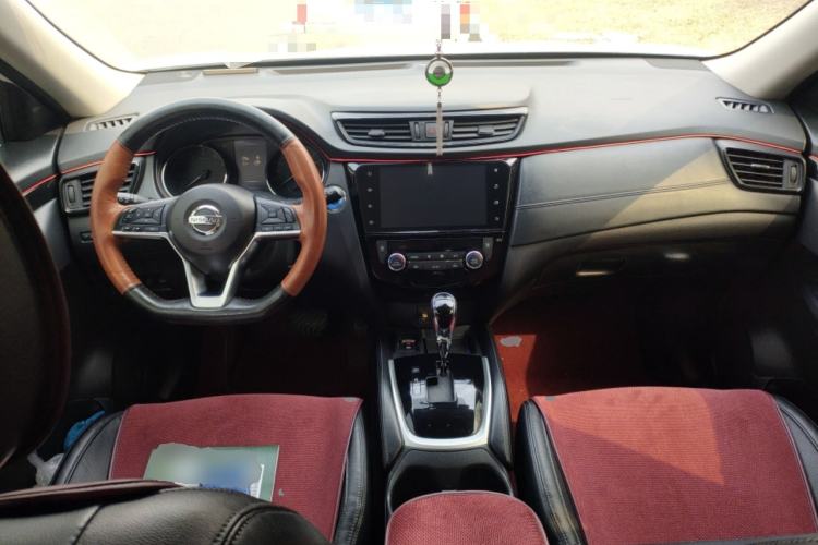 Used Nissan X-Trail 2019 2.0L CVT Smart Connect Comfort Edition 2WD Center Console