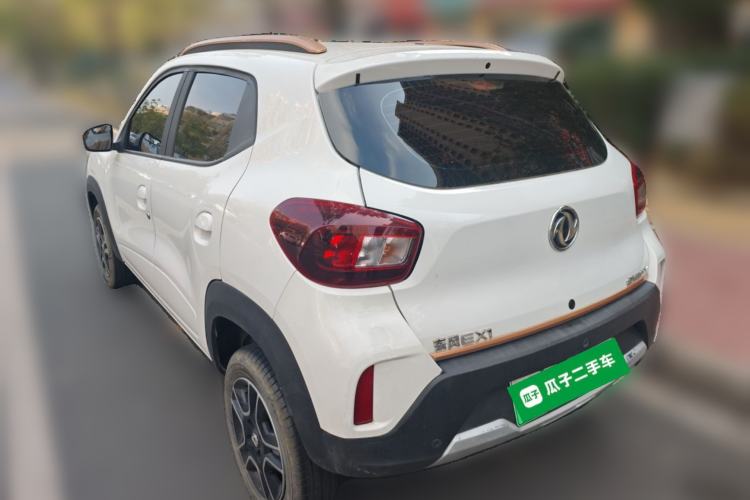 Used Dongfeng NAMMI BOX 2022 Revised Light Wind Edition 201 km Standard Version
