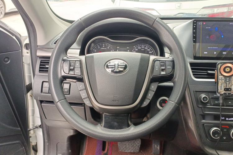 Used Bestune X80 2017 1.8T Automatic Luxury Model Steering Wheel