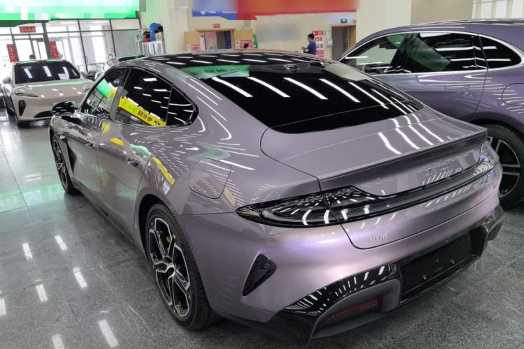 Used Xiaomi Auto SU7 2024 Four-Wheel Drive Ultra-Long Range Advanced Intelligent Driving Max Edition Exterior 2