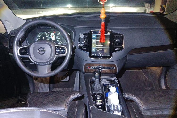 Used Volvo XC90 2015 T6 Zhiya Edition 7-seater Center Console