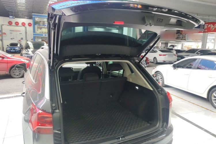 Used Volkswagen Tayron 2020 330TSI Two-Wheel Drive Luxury Smart Connectivity Version Trunk