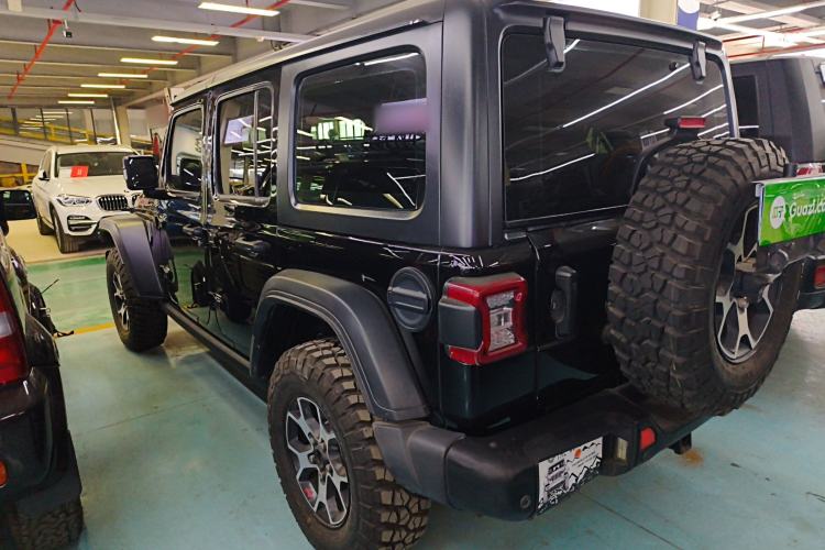 Used Jeep Wrangler 2021 2.0T Robin Hood Four-Door Edition Exterior 2