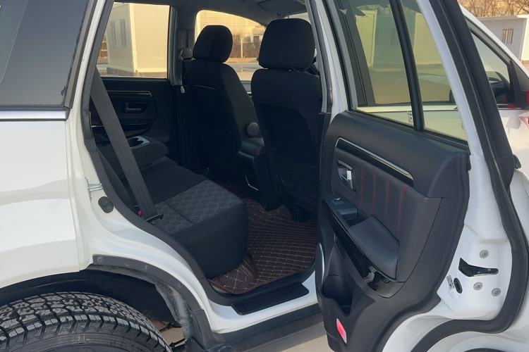 Used Haval H5 Classic 2015 2.0T Manual Two-Wheel Drive Advanced Version
