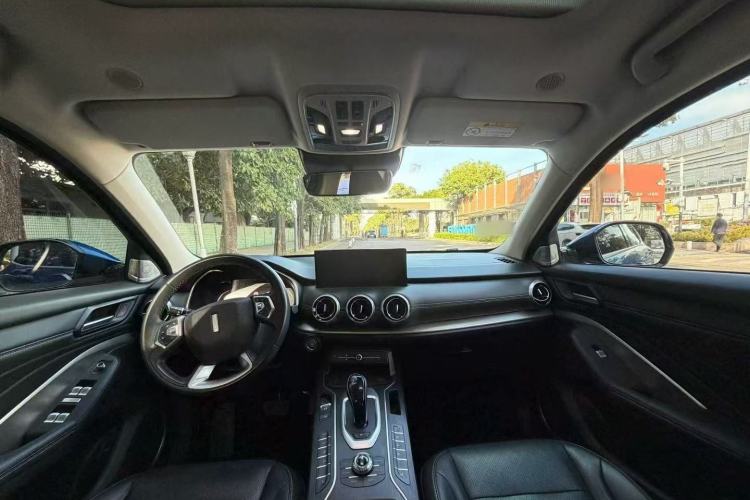 Used Wey VV6 2020 2.0T Two-Wheel Drive Smart Enjoyment+
