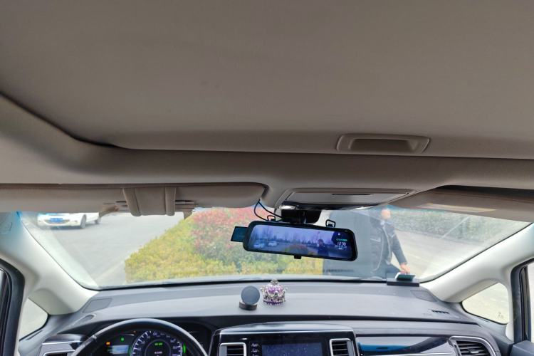 Used Honda Elysion 2019 2.0L Hybrid Supreme Edition
