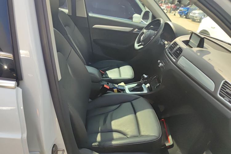 Used Audi Q3 2016 35 TFSI quattro all-wheel-drive style model
