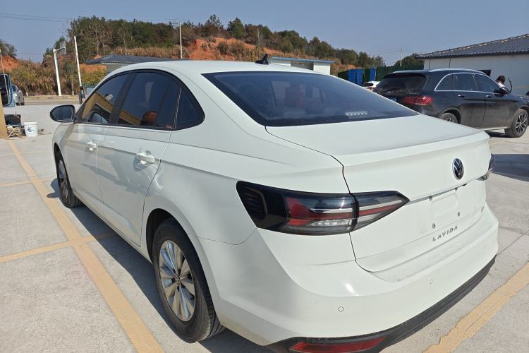 Used Volkswagen Lavida 2023 New Sharp 1.5L Automatic Excellent New Edition
