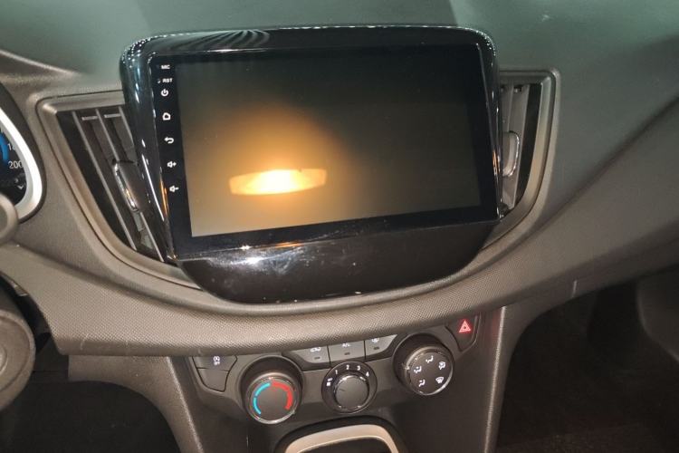 Used Chevrolet Cavalier 2019 320 Automatic Enjoyment with Sunroof Interior 4