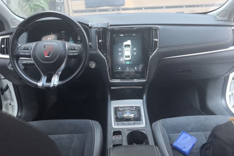 Used Roewe i6 New Energy 2017 45T Hybrid Connective Smart Luxury Edition
