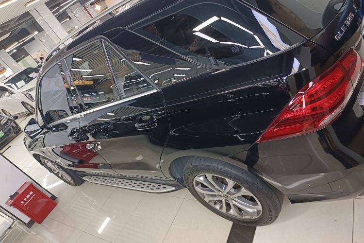 Used Mercedes-Benz GLE 2018 GLE 320 4MATIC Dynamic Edition Collector's Edition
