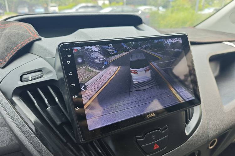 Used Ford Transit 2020 2.0T Diesel Multi-Function Commercial Vehicle Mid-Chassis Low-Roof Design with Dual Rear Doors Emission Standard China V