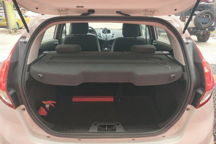 Used Ford Fiesta 2013 Hatchback 1.5L Automatic Fashion Edition
