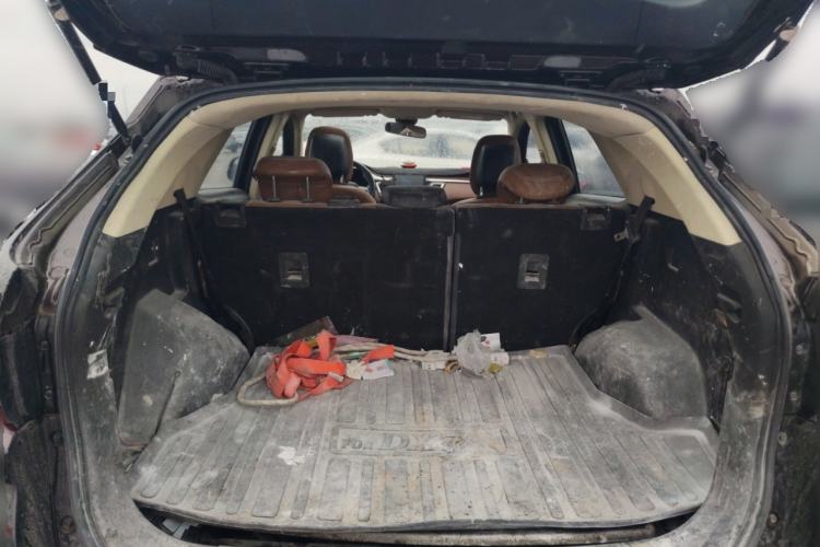 Used Soueast DX7 2017 1.5T Automatic Glory Edition Trunk