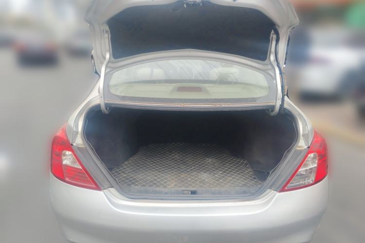 Used Nissan Sunny 2011 1.5XL Manual Deluxe Edition Trunk