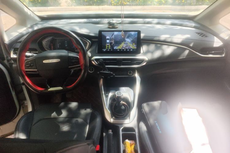 Used SAIC MAXUS G50 2019 1.3T First Edition Manual Elite Version Center Console