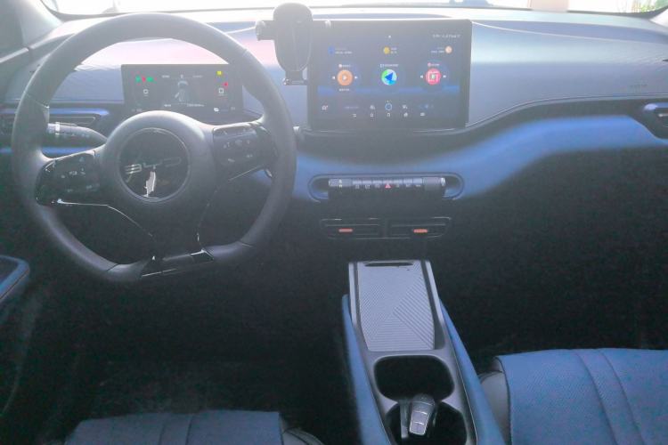 Used BYD Seagull 2024 Honor Edition 305km Dynamic Version Center Console