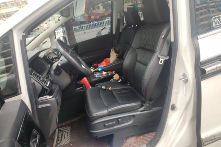 Used Honda Elysion 2019 2.0L Hybrid Luxury Edition Left Front Seat