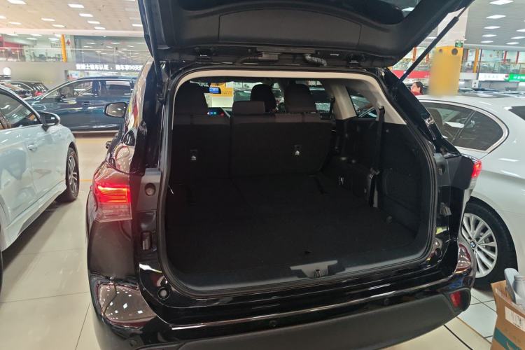 Used Toyota Highlander 2023 2.5L Smart Electric Hybrid Dual-Drive Elite Version 7 Seats Trunk