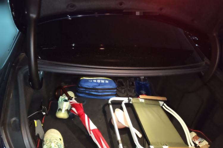 Used Mercedes-Benz E-Class 2018 E 200 L Sport Edition Trunk