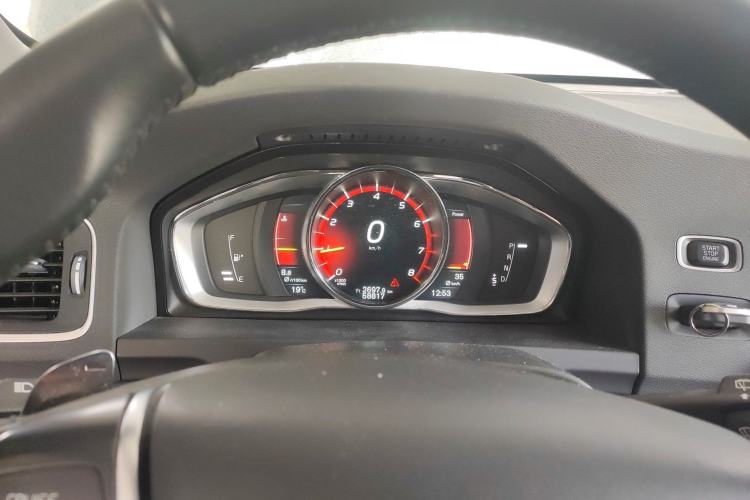 Used Volvo V60 2017 T5 Zhiya Edition China V Standard