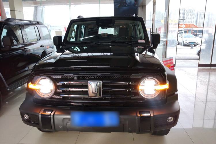 Used Tank 300 2025 2.0T Challenger
