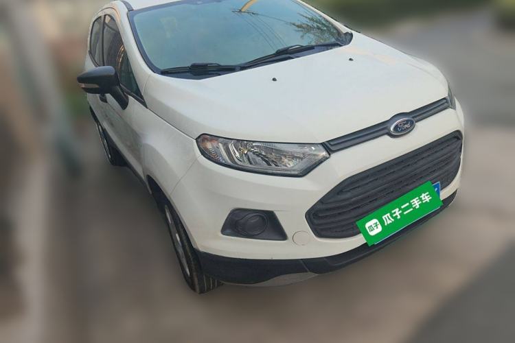 Used Ford EcoSport 2013 1.5L Manual Comfort Model Front Right 45 Deg