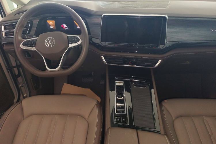 Used Volkswagen Viloran 2024 330TSI Luxury Edition