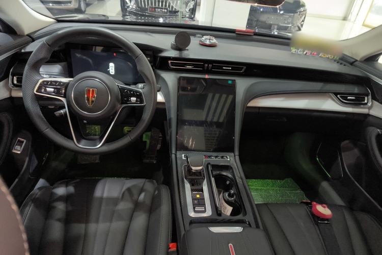 Used Hongqi H5 PHEV 2025 130 Super Hybrid Version Center Console