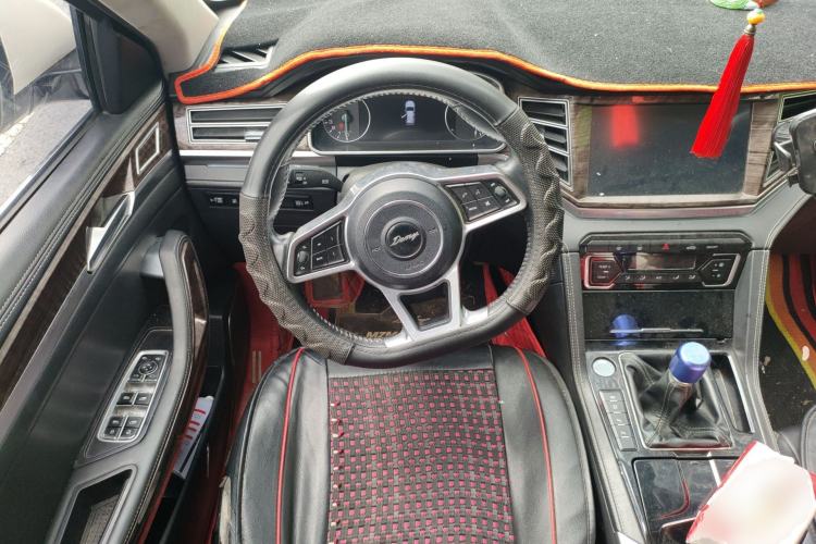 Used Zotye Domy X7 2017 1.8T Manual Luxury Model