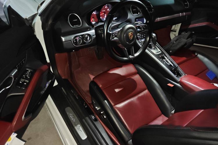 Used Porsche 718 2018 Boxster 2.0T
