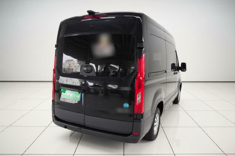 Used SAIC MAXUS Xintu V90 2022 2.0T Automatic Zhiyun King Rear-Drive Long Wheelbase High-Roof Design with Single Rear Tire—6/7 Seater