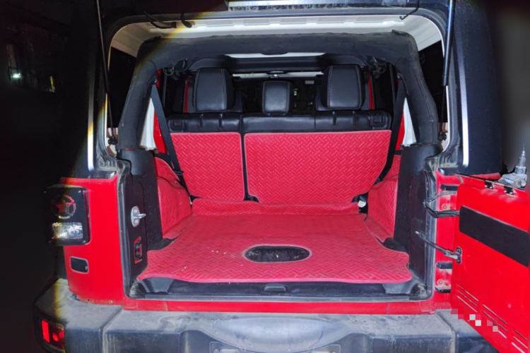 Used Jeep Wrangler 2017 3.0L Sahara Four-Door Comfort Edition
