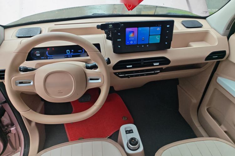 Used Geely Galaxy Panda 2024 Panda Mini 200km Endurance Bear
