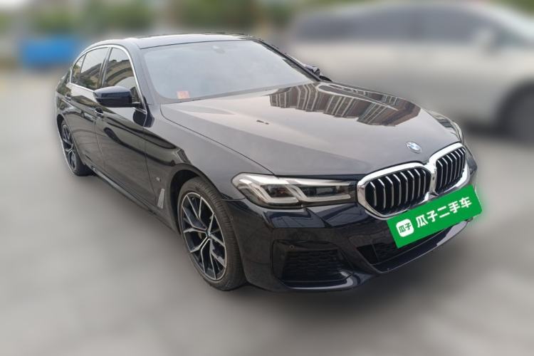 Used BMW 5 Series 2021 530Li Luxury Edition M Sport Package Front Right 45 Deg