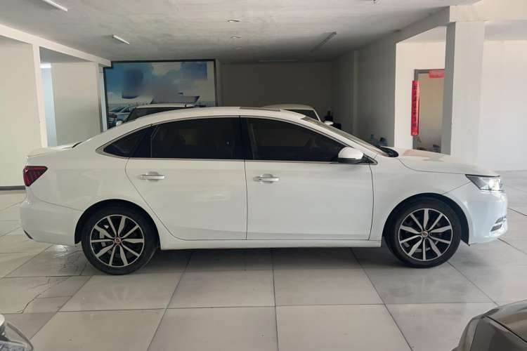 Used Roewe i6 2018 20T Automatic Flagship Edition Exterior 2