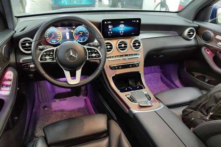 Used Mercedes-Benz GLC 2020 GLC 260 L 4MATIC Luxury Model Center Console