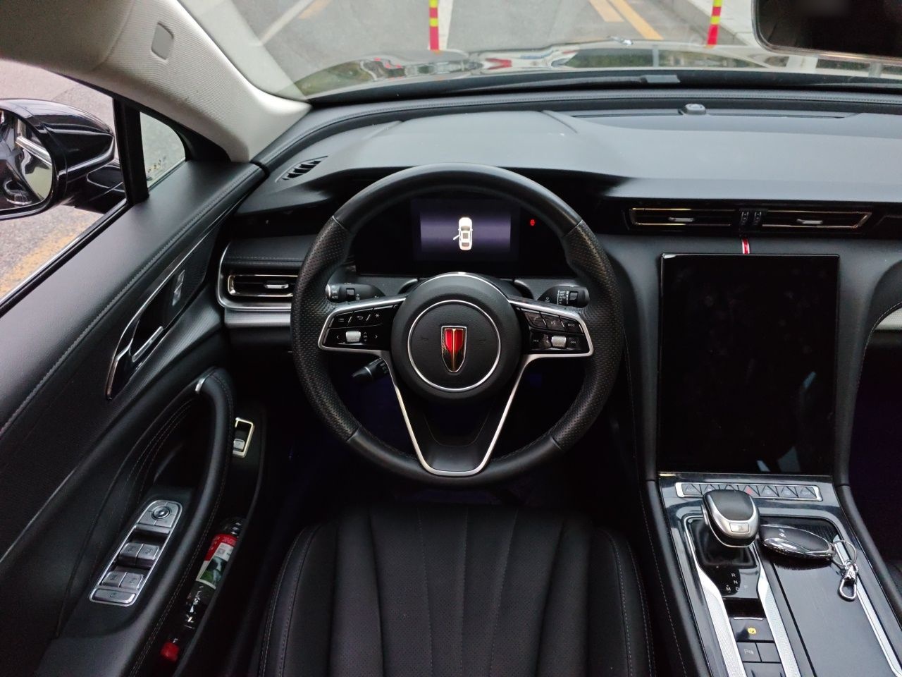 Hongqi H5 2024 1.5T DCT Smart Connect Flagship Edition - Chinese Trim Yun — снимка 10