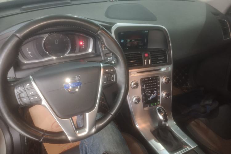 Used Volvo XC60 2017 T5 AWD Smart Upgrade Edition