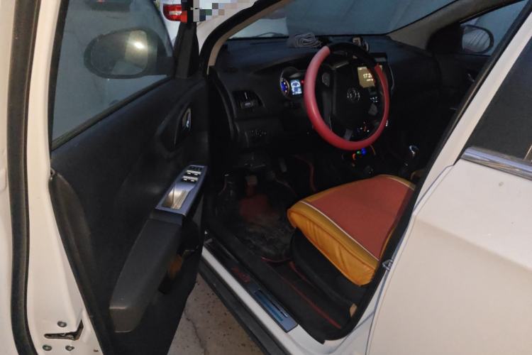 Used Dongfeng Aeolus AX3 2016 1.5L Manual ZhiKu Model
