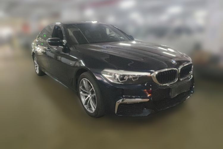 Used BMW 5 Series 2019 525Li M Sport Package Front Right 45 Deg
